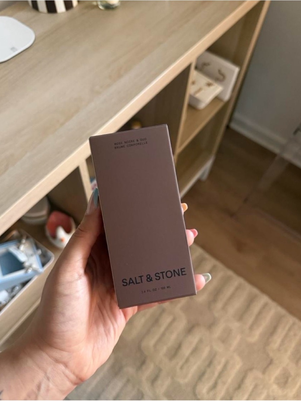 Salt & stone black rose & oud perfume